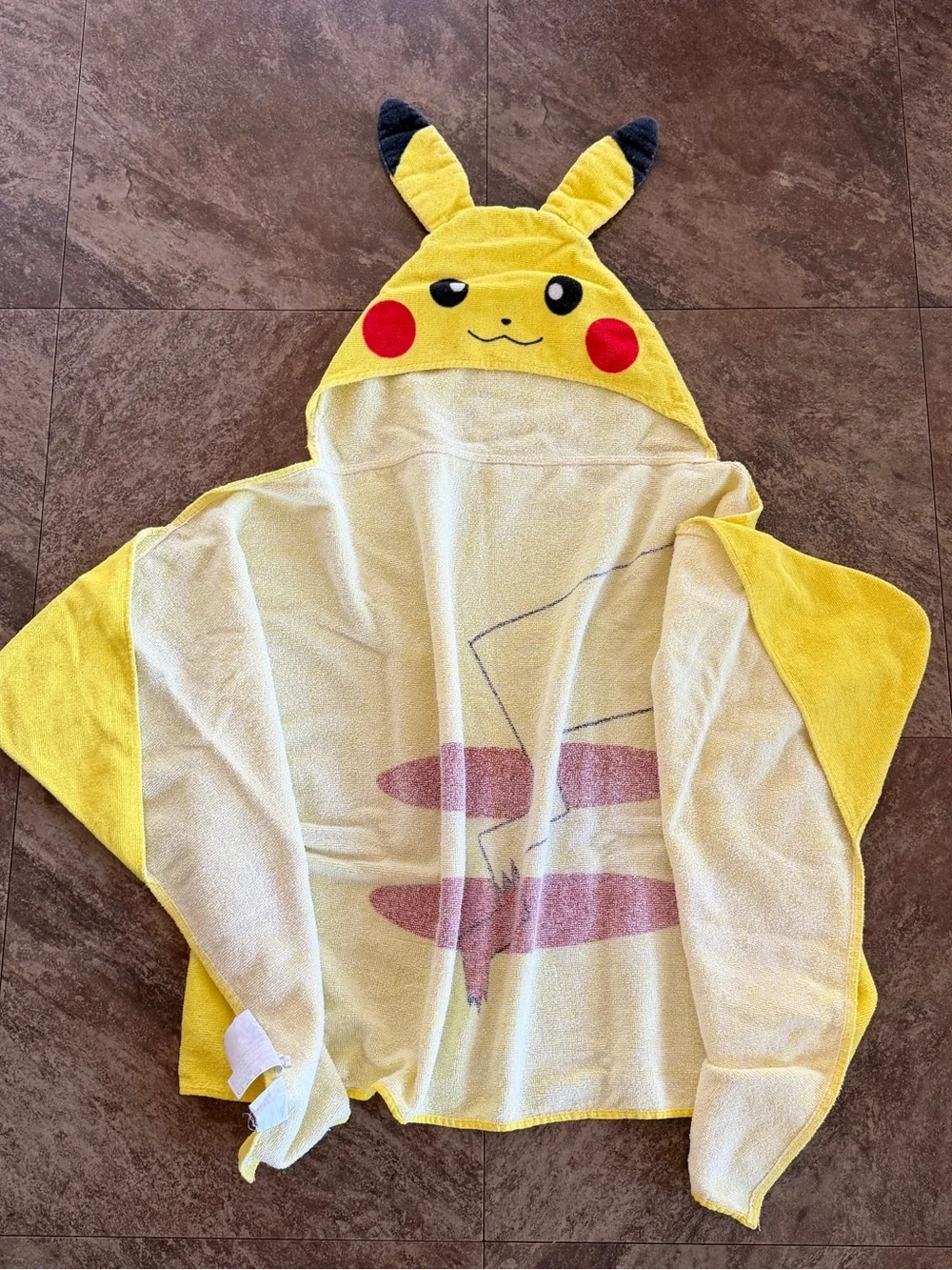Pokémon Pikachu Hooded Bath Or Beach Towel Youth Child